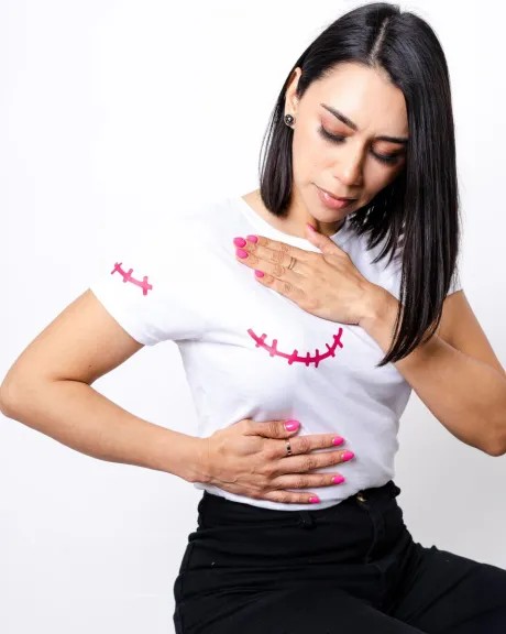 La historia de Camila Negrete: joven transformó su enfermedad en ayuda para otras mujeres