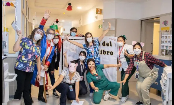“Punto de Lectura”: La fascinante mini biblioteca en el Hospital de Ovalle