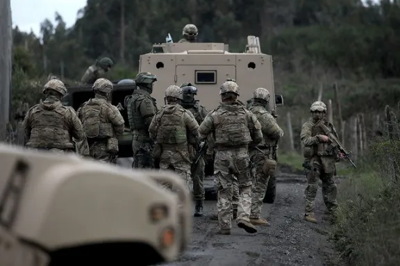Desde trabajo legislativo a estado de sitio piden diputados por asesinato de carabineros