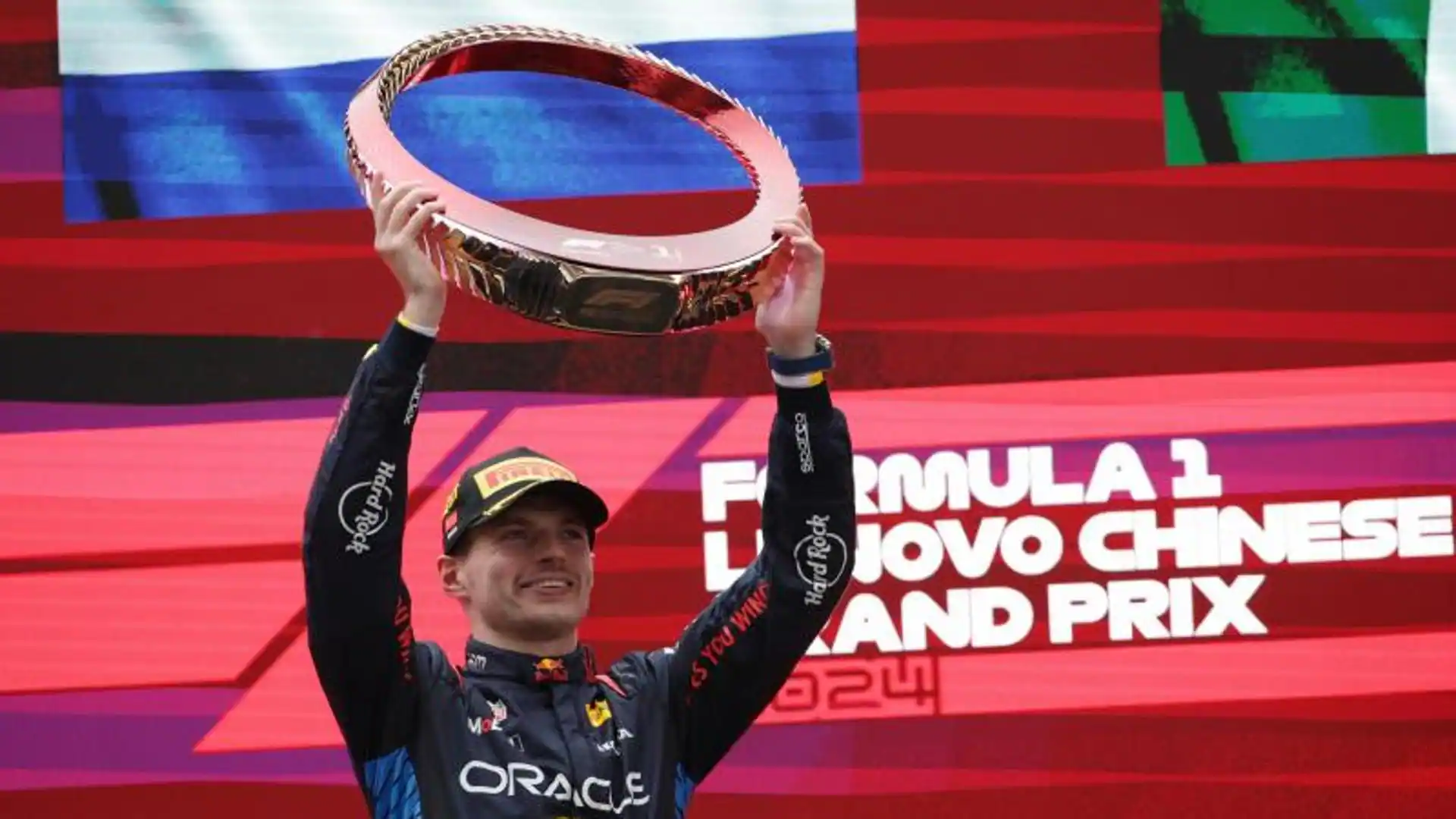 El emperador Verstappen suma y sigue