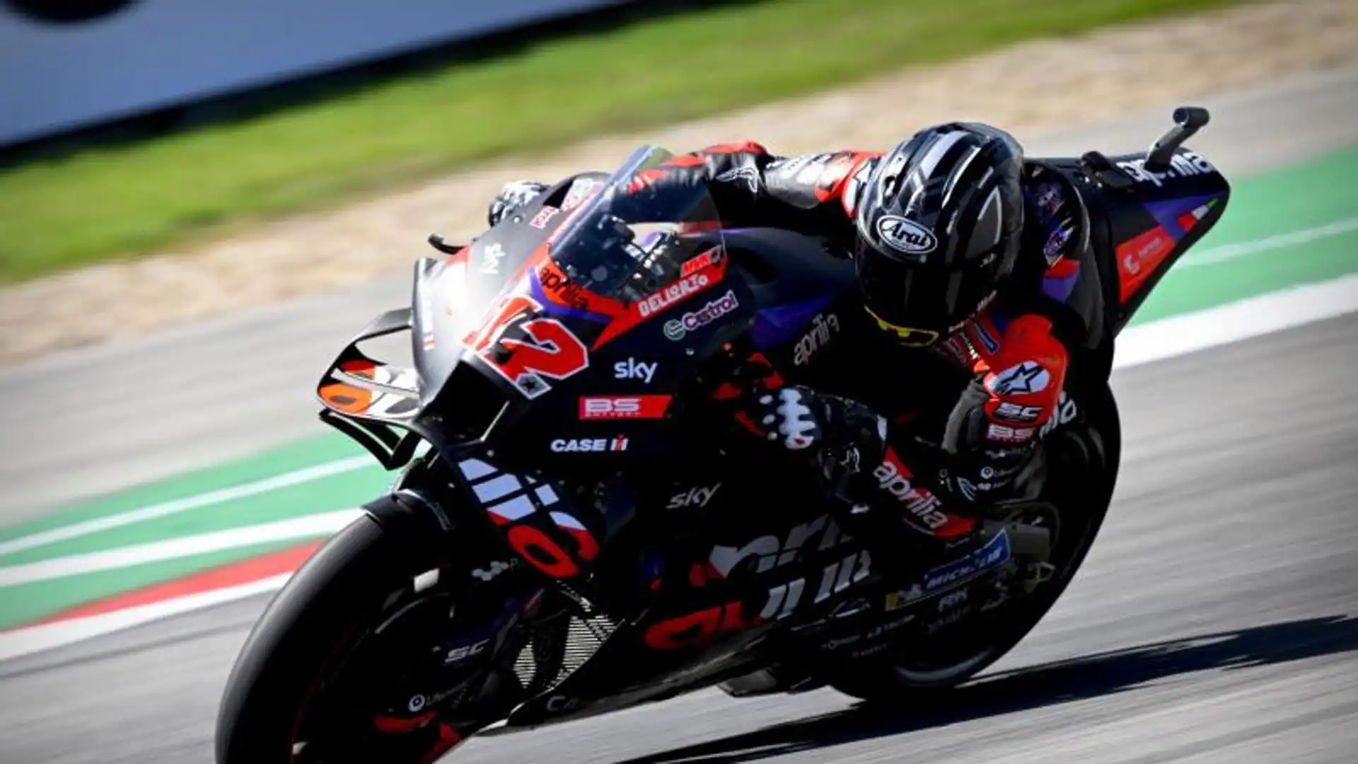 Maverick Viñales lidera el repóker español en el sprint de Texas
