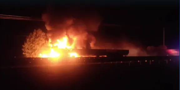 Vehículo de carga se incendió: Identifican a camionero fallecido en trágico accidente en Los Vilos
