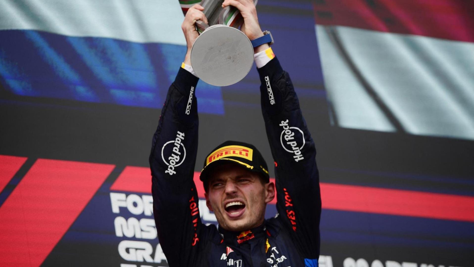 Verstappen gana la etapa llana de Imola