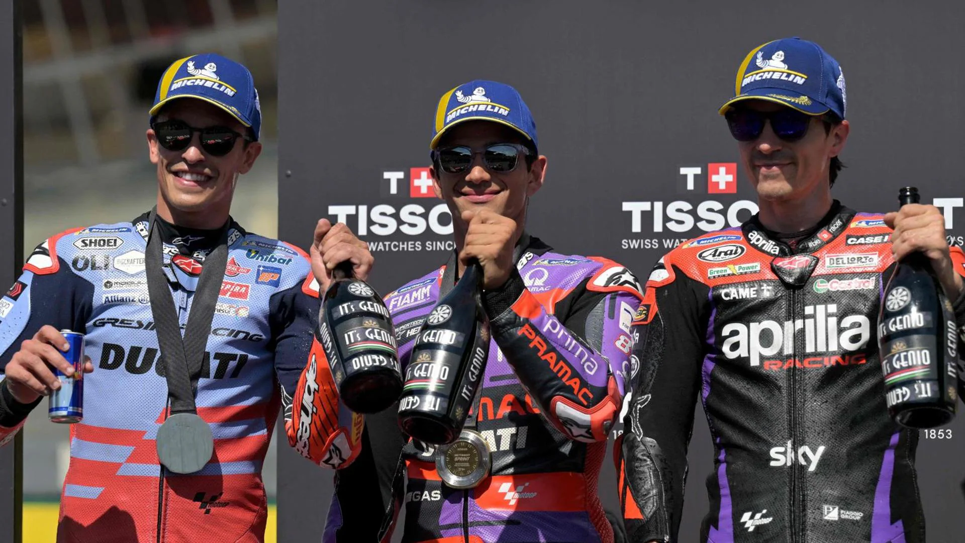 Victoria plácida de Martín al sprint y remontada inesperada de Márquez