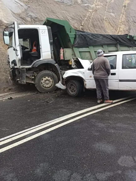 Esta mañana: Reportan accidente vehicular en Cuesta Los Mantos de Punitaqui
