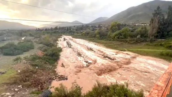 Por alta turbiedad de río Elqui se registran cortes de suministro y bajas de presión