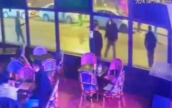 Baleados en la Avenida del Mar la madrugada de este domingo continúan en estado crítico
