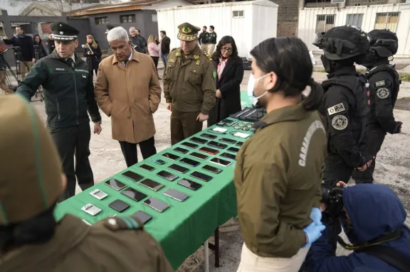 Corrupción en Gendarmería: defensa de funcionarios detenidos acusan montaje de la Fiscalía