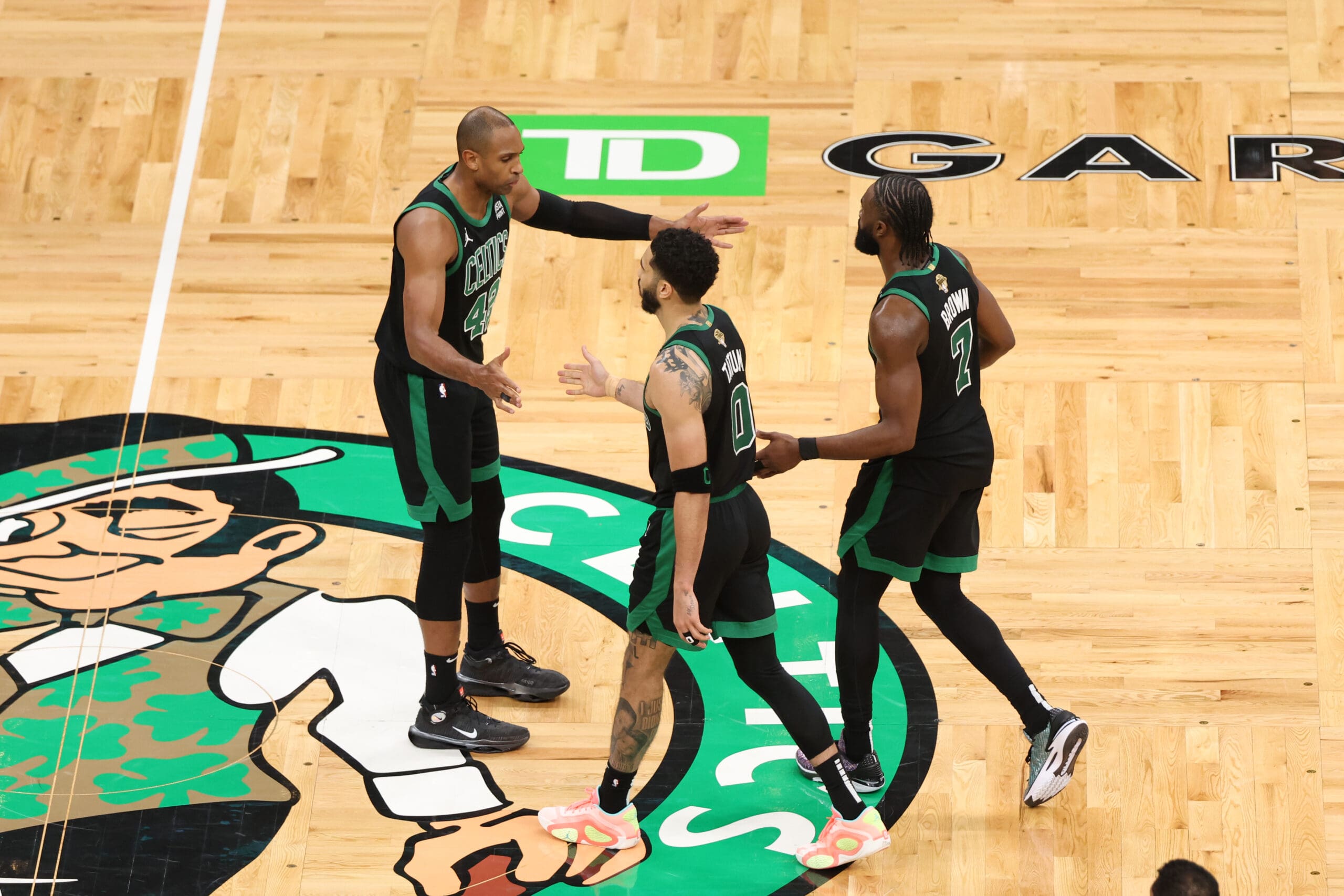 Cómo los Boston Celtics han sorprendido a Dallas Mavericks
