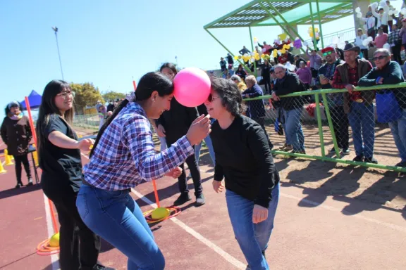 Más de un centenar de personas mayores de La Serena protagonizaron sus propias olimpiadas