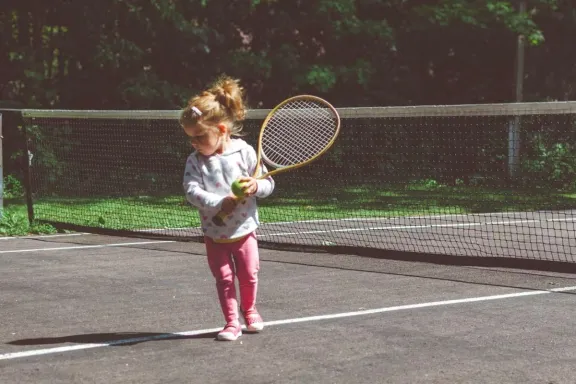 Cómo elegir el buzo perfecto para tu hija