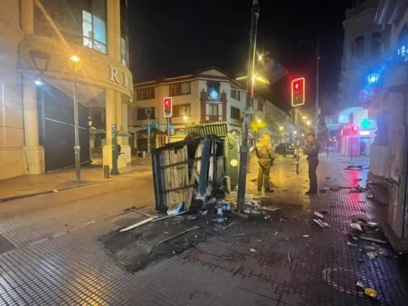 La Serena: Detenido arrasó con kiosko tras chocar en estado de ebriedad en pleno centro