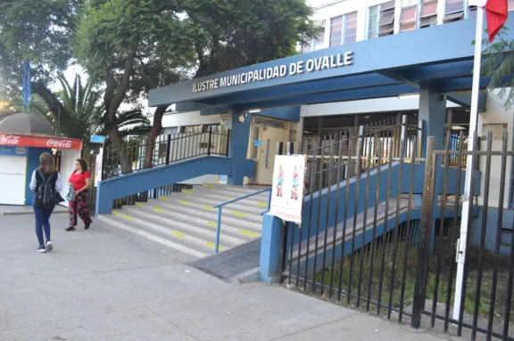 Desvinculan del municipio de Ovalle a abogado que habría defendido causas vinculadas al narcotráfico