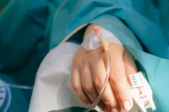 Los dos alimentos que podrían estar aumentando el cáncer en jóvenes, según expertos