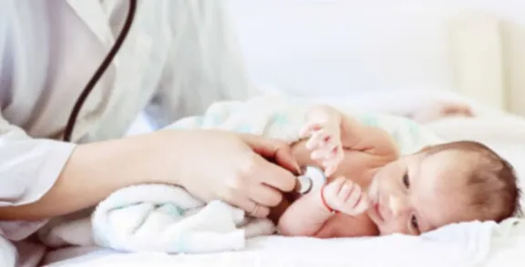 80% de los niños lo presenta en alguna etapa de su vida: ¿Qué es un soplo cardíaco y cómo se detecta?