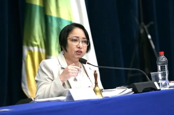 Máxima tensión: Posible regreso de Krist Naranjo inquieta las aguas al interior del Gobierno Regional