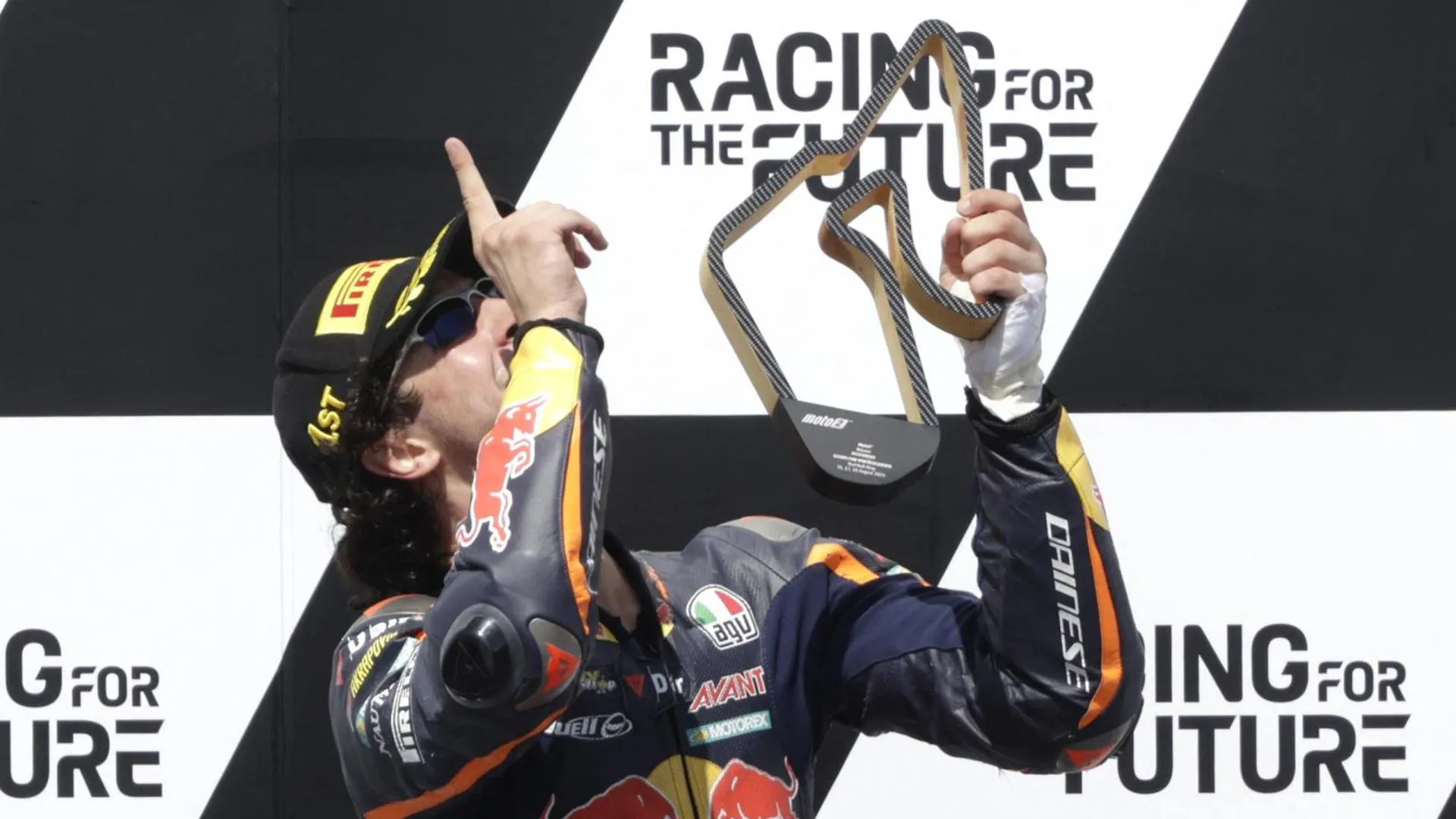 Celestino Vietti no tiene rival en Moto2 y Sergio García desaprovecha la oportunidad