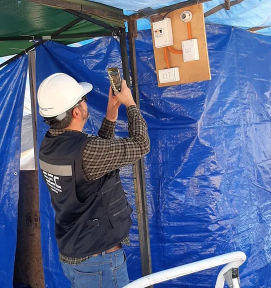 Cuáles son los estándares de seguridad eléctrica que deben cumplir fondas y ramadas: SEC instruye a municipios