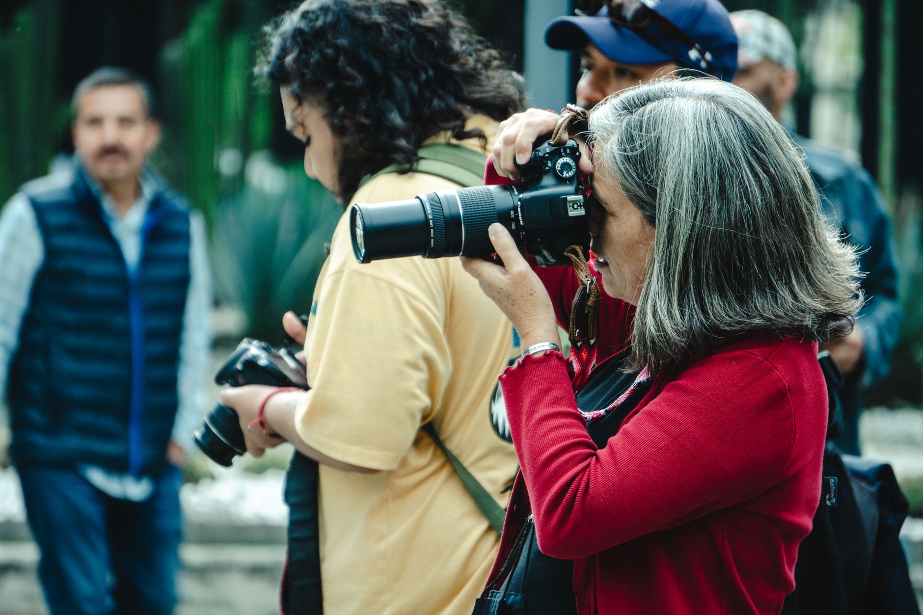 Denuncian ataques a fotógrafos y periodistas durante la movilización frente al Congreso