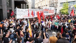 El Congreso rechaza los decretos de vivienda mientras crece el llamamiento a la huelga general