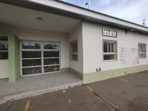 Explosión de un calefactor en el CET 22 de Cipolletti: dos docentes recibieron atención médica