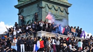 Francia: del Mayo de 1968 a la rebelión estudiantil actual, una historia de luchas juveniles