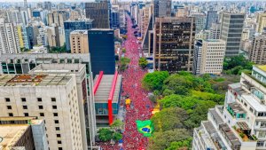 Lula se impone a Flávio Bolsonaro y llaman a sostener la movilización contra la ultraderecha